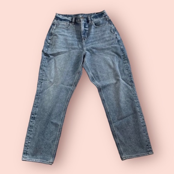 American Eagle Mom Jeans - Picture 2 of 4